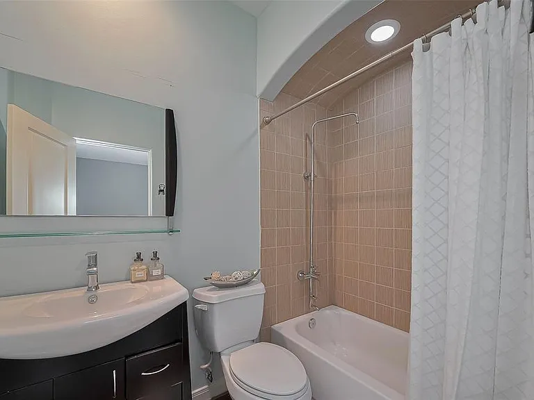 3940 Feagan St — Photo 35