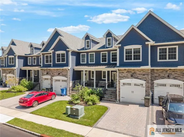 41 Valentino Dr, Old Bridge, NJ 08857