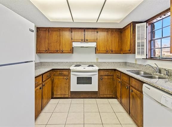5th image of 4520 Summerdale St