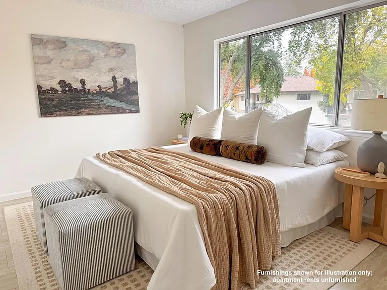 Bedroom (staged)