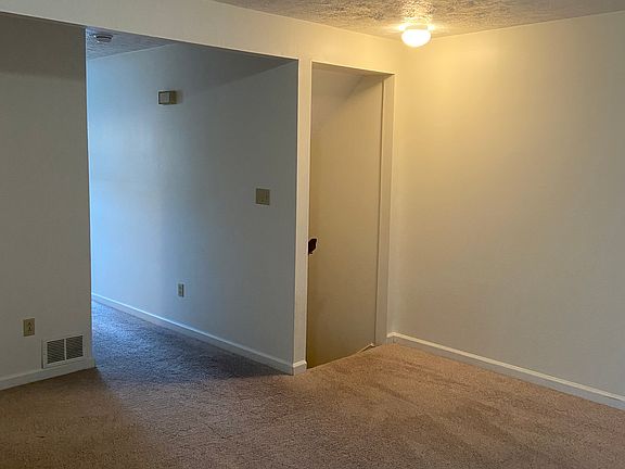 3rd image of 16 Bel Air Dr APT 1302