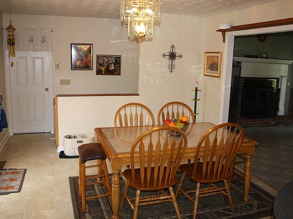 4th image of 214 Antlers Trace Dr