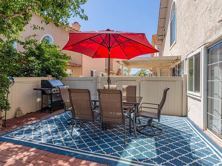 1768 Promenade Cir — Photo 32