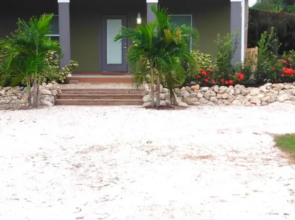 1720 Rita St, Sarasota, FL 34231