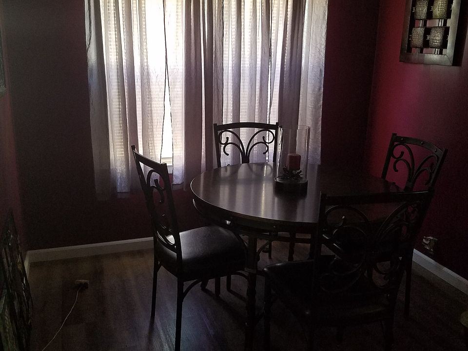 Breakfast nook
