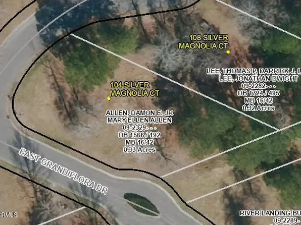 104 Silver Magnolia Court, Wallace, NC 28466