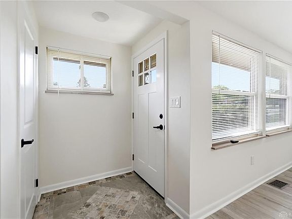5th image of 3205 Ackerman Blvd