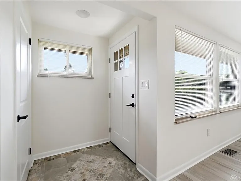 3205 Ackerman Blvd — Photo 5