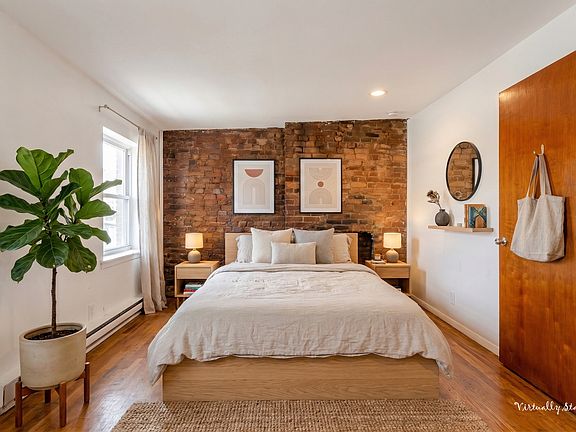 5th image of 5-47 51st Ave #4