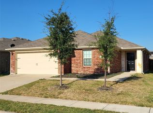 2262 Torch Lake Dr, Forney, TX