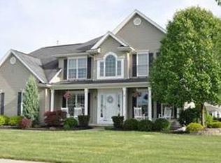2 Chestnut Cor, Lancaster, NY 14086