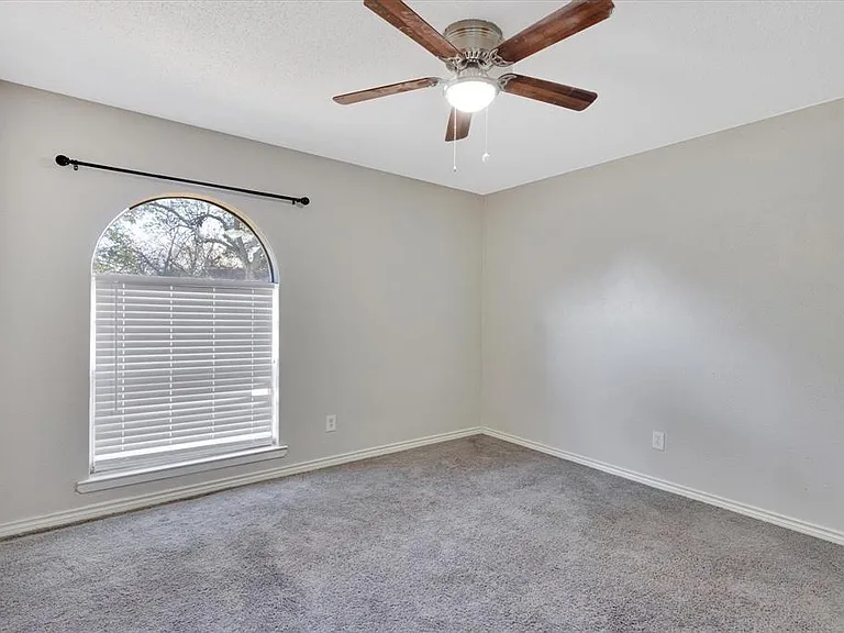 330 Nettle Dr — Photo 7