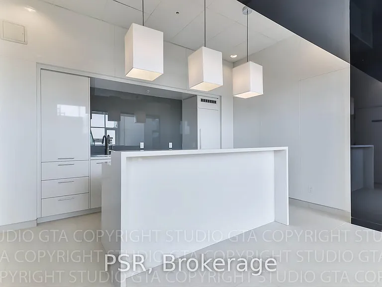 120 Bayview Ave #208 — Photo 23