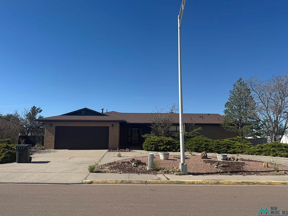 1st image of 703 Hospital Dr