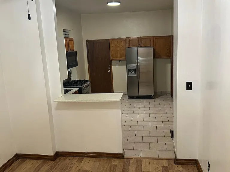 2217 W 23rd Pl — Photo 3