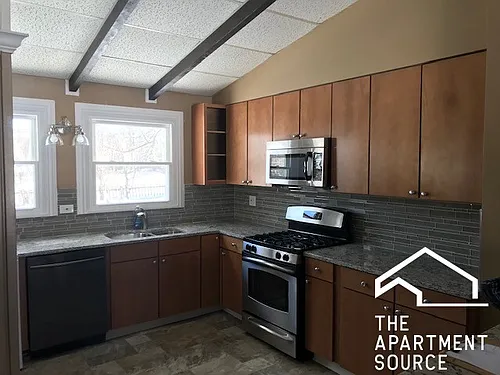 1227 Wood St #HOUSE Photo 1
