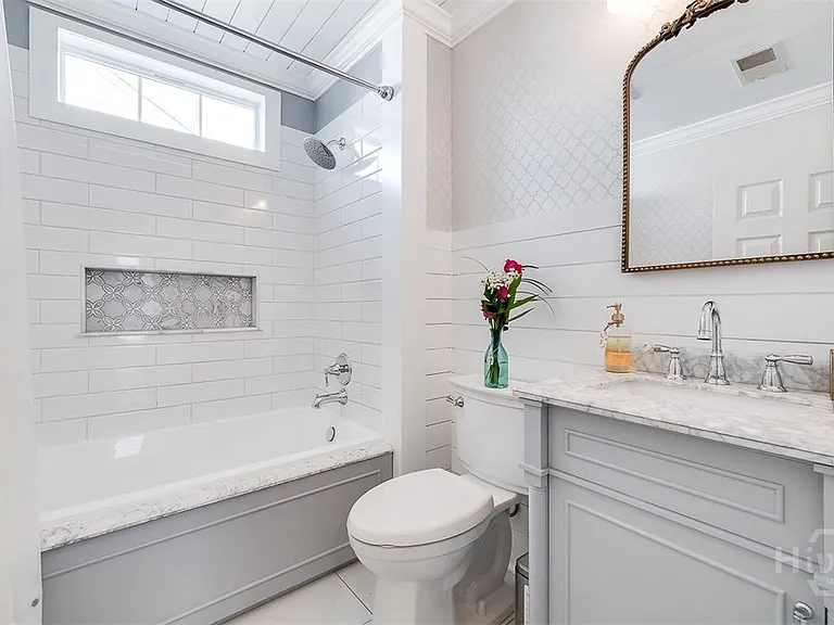 8 Bushwood Dr — Photo 42