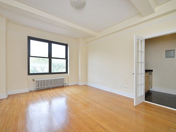 3rd image of 166 2nd Ave APT 3D