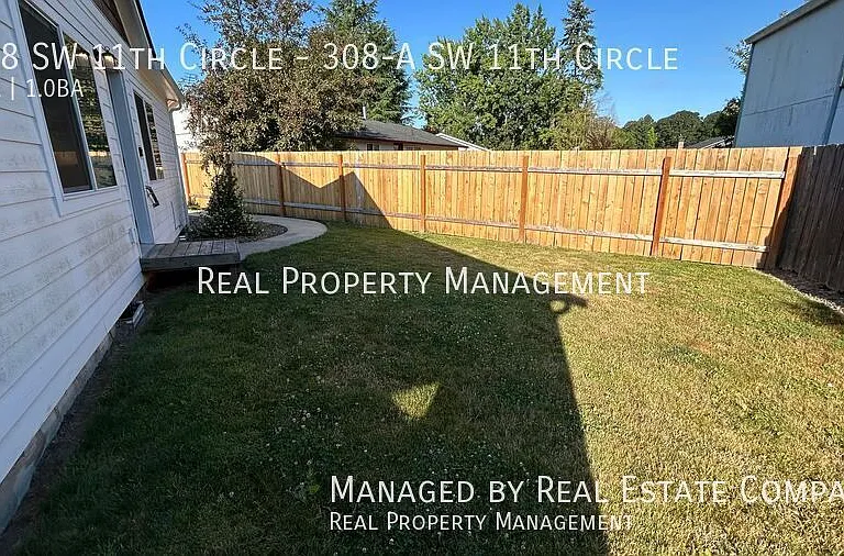 308 SW 11th Cir #A — Photo 18