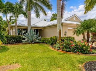 239 11th Sq SW, Vero Beach, FL 32962