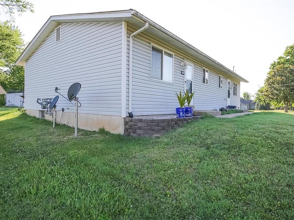 2nd image of 1661 Highview Dr