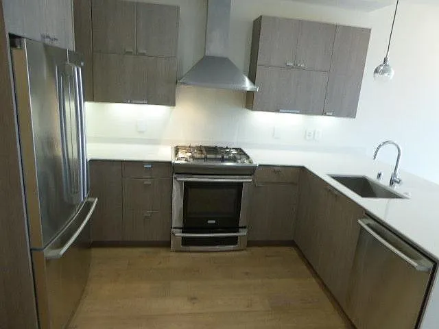 2652 Harrison St #303 — Photo 3