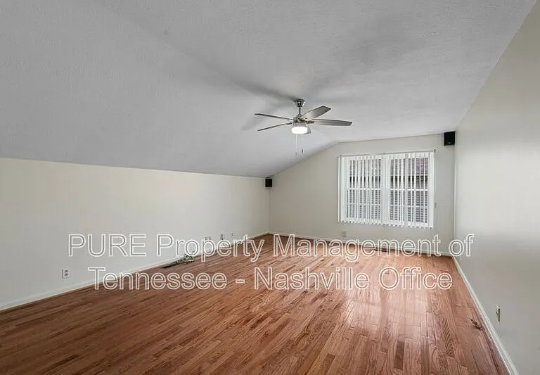 136 E Hbr — Photo 25