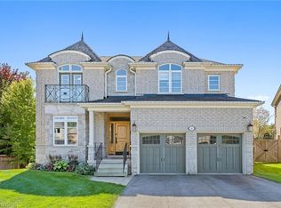 14 View Point Cir, Halton Hills, ON L7G 6P2