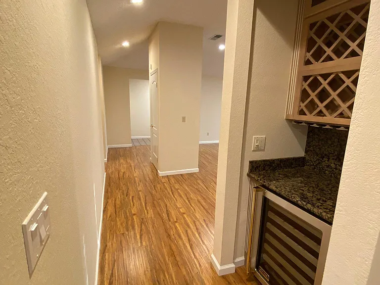 3565 Ballantyne Dr — Photo 5