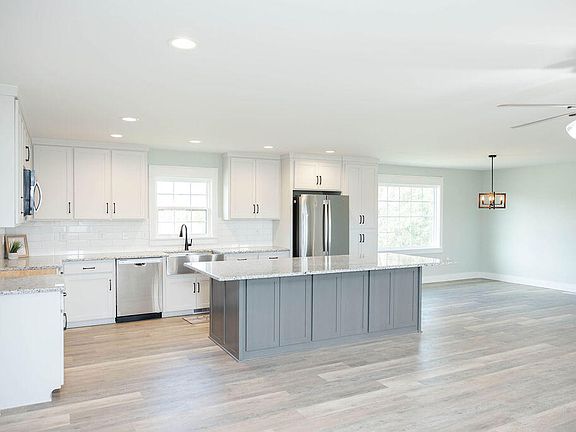 5th image of 3055 Autry Mill Rd
