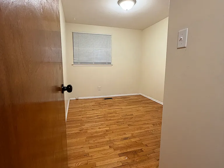 3024 Raskob St — Photo 9