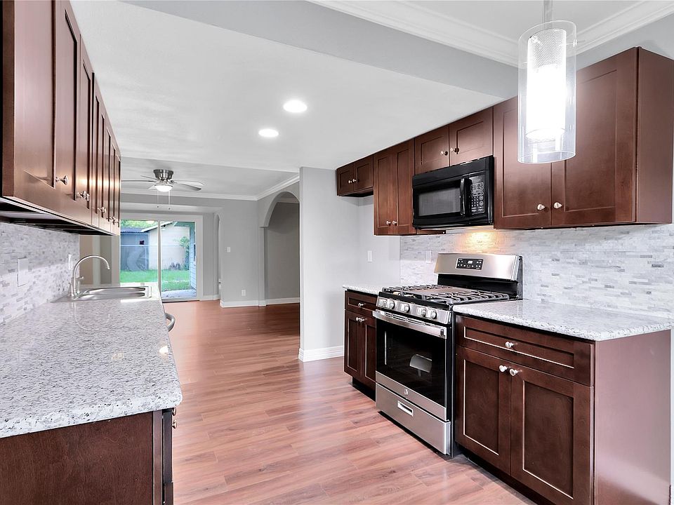 1st image of 8819 Brackley Ln