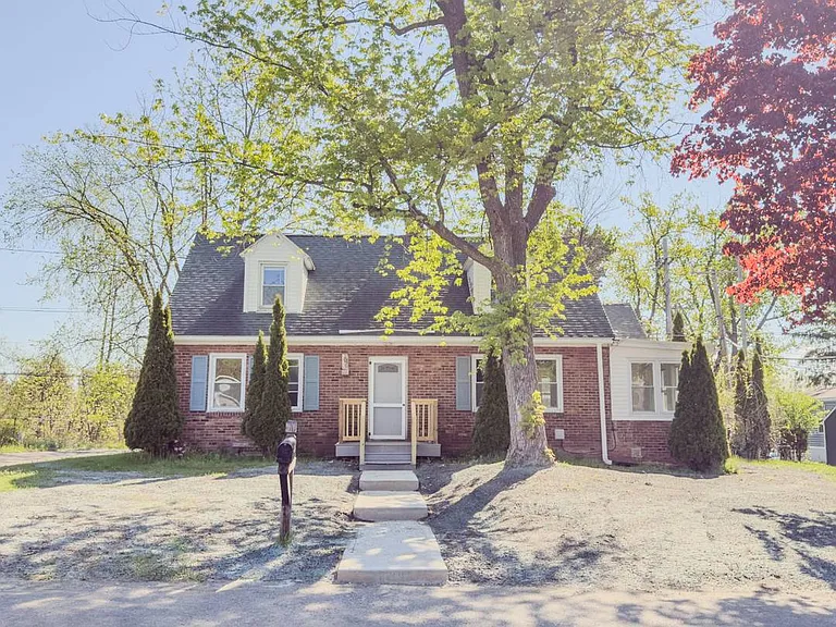 69 McArthur Rd — Photo 30