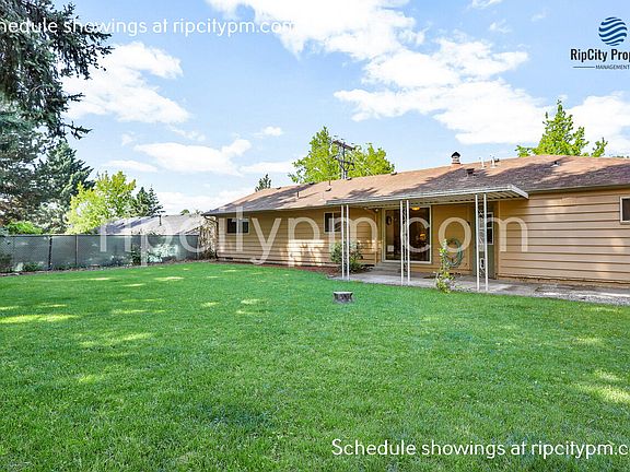 4th image of 11430 SW 121st Ave