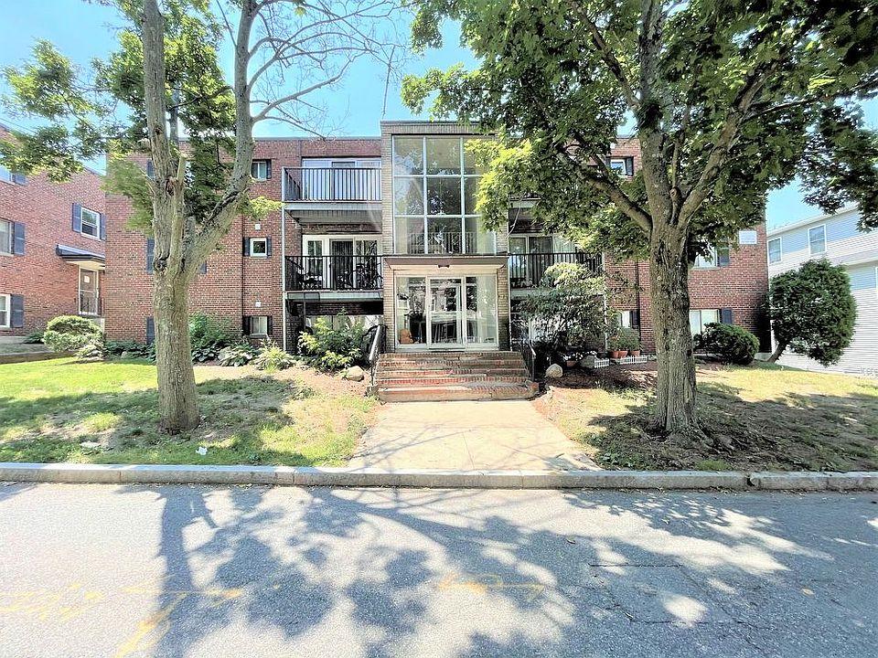 1st image of 25 Green St APT 5