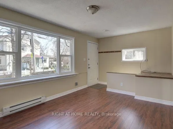 26 Victoria St #1, Toronto, ON M8V 1M6