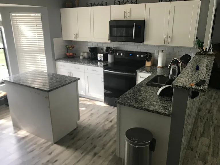 2127 Arden Dr — Photo 10