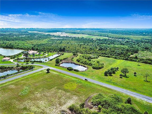 2nd image of 11481 Equestrian Ct