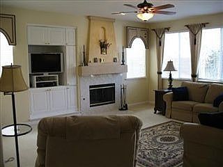 4th image of 1442 Leah Way
