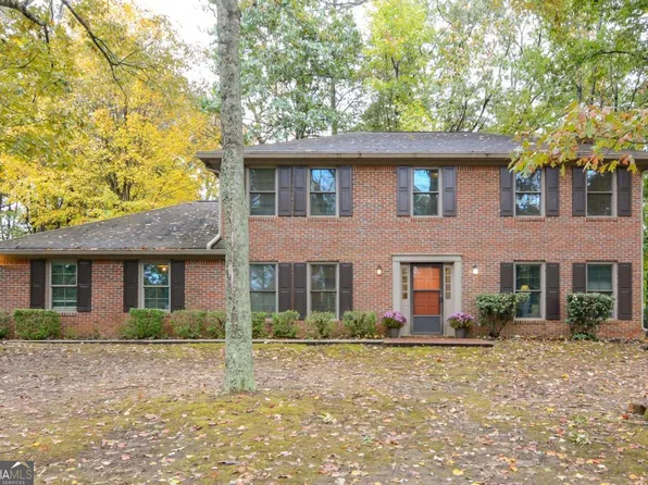 746 Oak Ter, Norcross, GA 30071