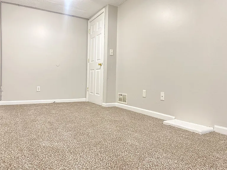 4420 N 48th St — Photo 31