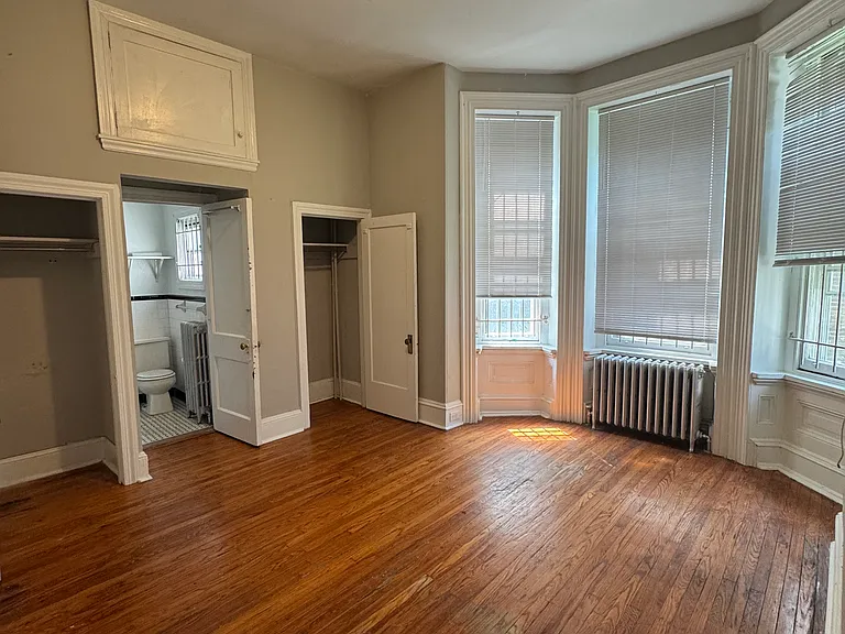 209 N 36th St #1 — Photo 7