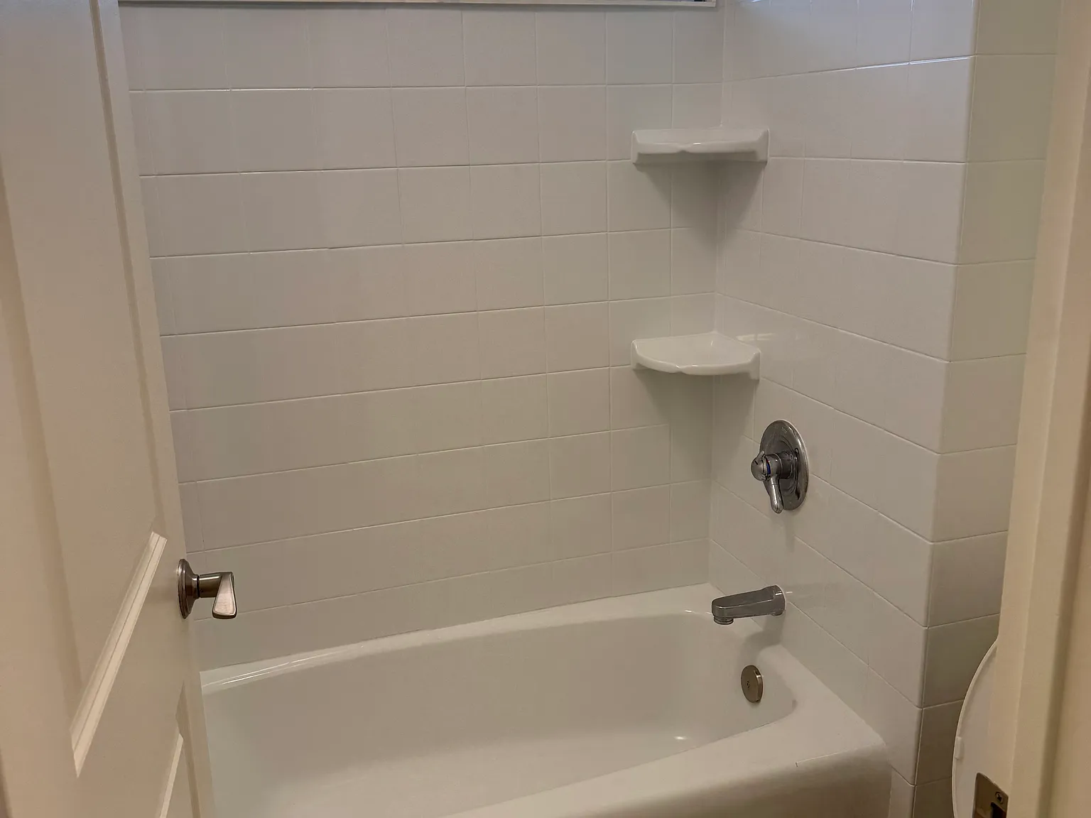 1122 Kinau St — Photo 3