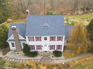 38 Larsen Rd, Ringoes, NJ 08551