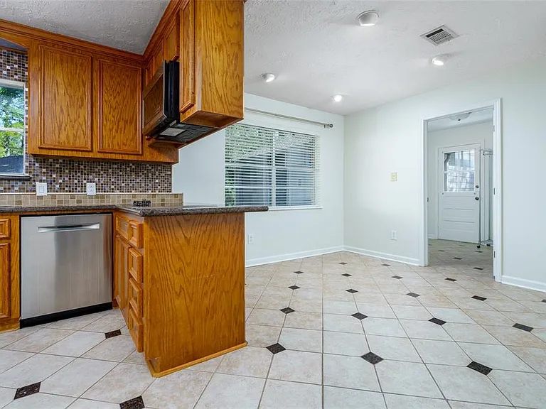 11602 Jaycreek Dr — Photo 11