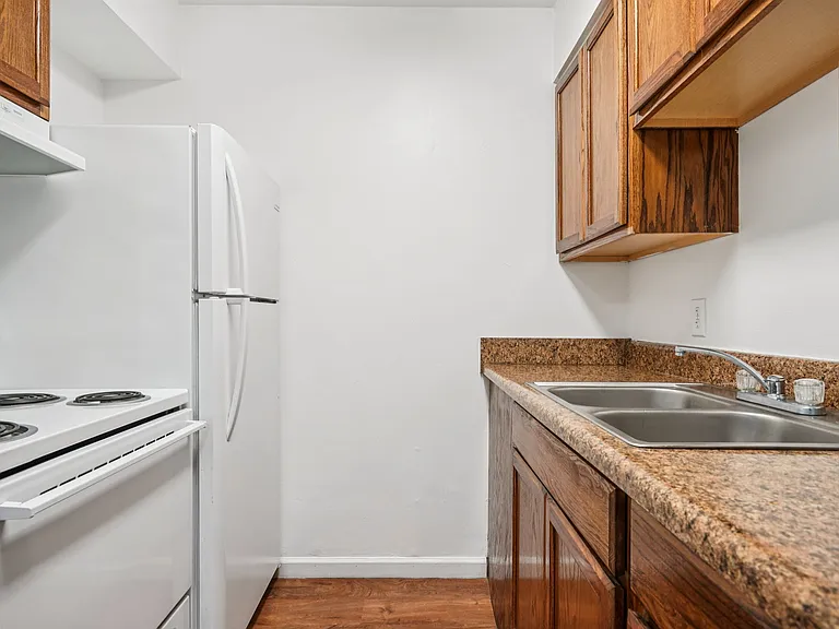 Liv Apartments — Photo 24