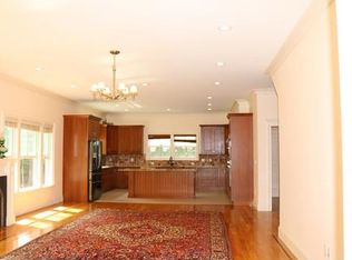 40 Naples Rd #1, Brookline, MA 02446