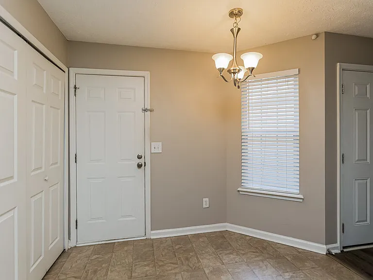 4878 Noah Rdg — Photo 6