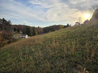 Matthew Dr, Fairmont, WV 26554