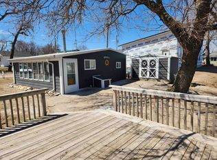 9 Old Lodge Rd, Columbus, NE 68601